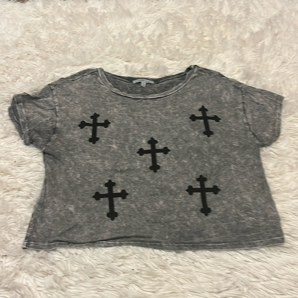 Charlotte Russe cropped cross tee size M